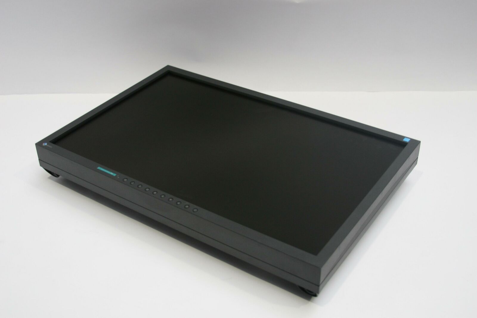  EIZO NANAO Flex Scan S2242W FULL HD